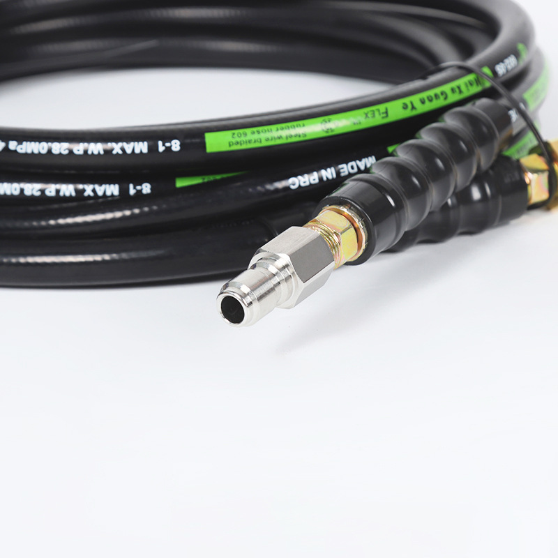 Frakobling af højtryks vandrør i husholdningskloakker